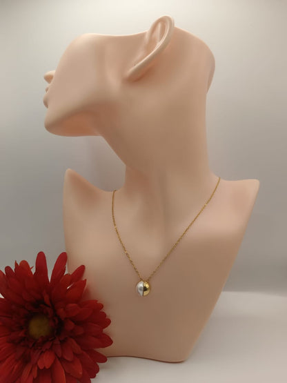 GalsFolks VividVerve Golden Half Pearl Necklace - Timeless Elegance