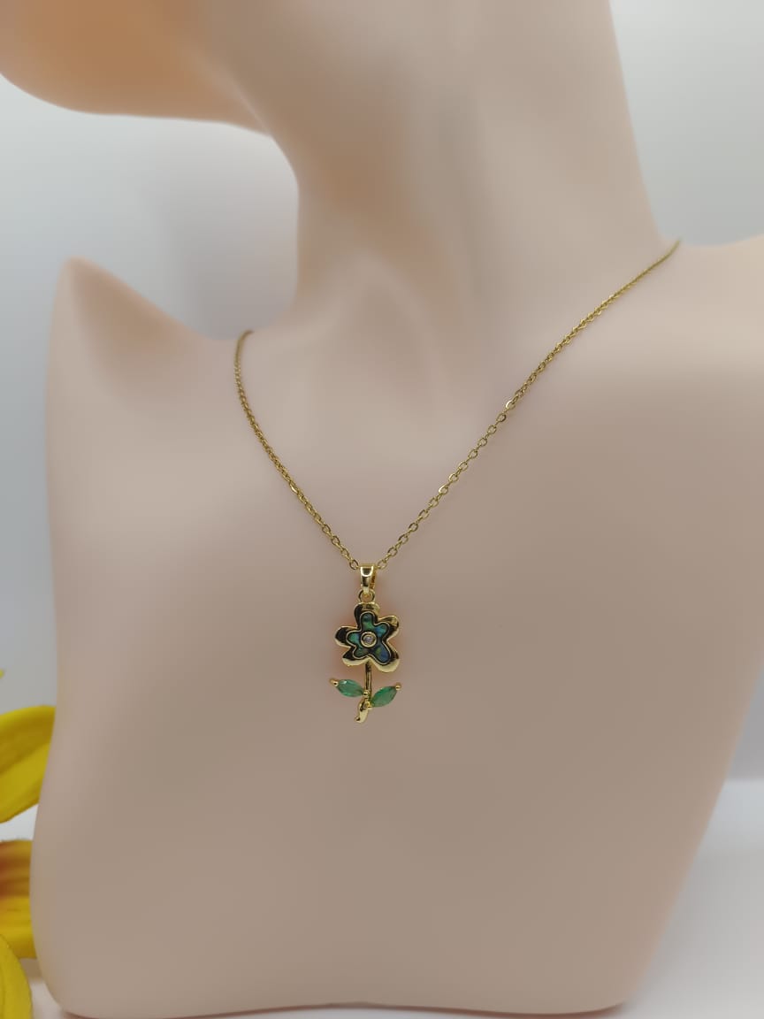 GalsFolks VividVerve Golden Flower Pendant with Neck Chain - Timeless Glamour