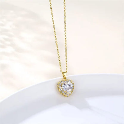 VividVerve Crystal Heart Gold Plated Pendant Necklace - High Quality Fashion Jewelry for Women, Best Anniversary Gift